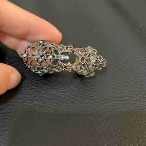 Elegant Filigree Ring